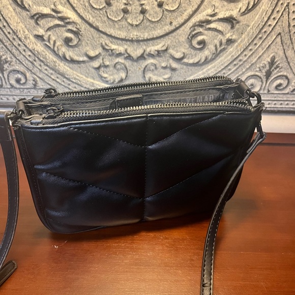 Meet your Posher, Jennifer - Picture 8 of 12